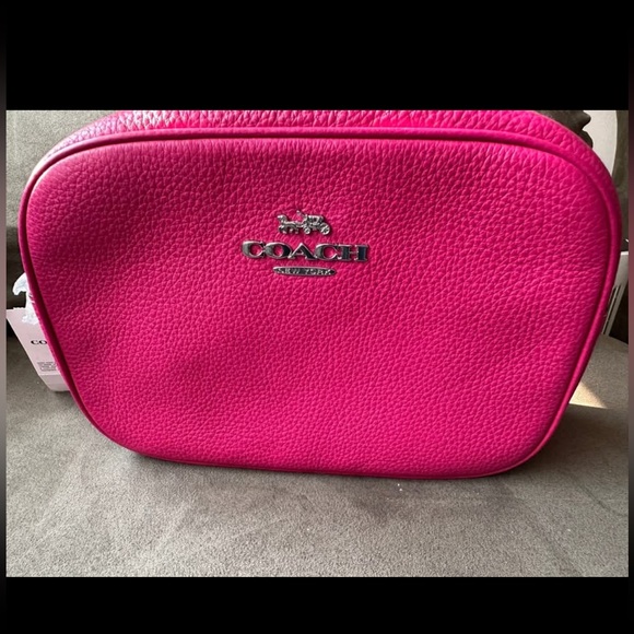 Coach Fuchsia Leather Camera bag with silver hardware - Picture 1 of 5